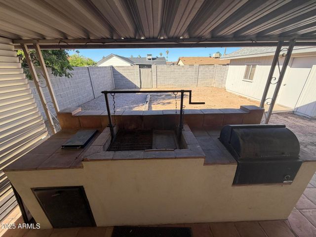 414 E WESTCHESTER Drive, Tempe, AZ 85283