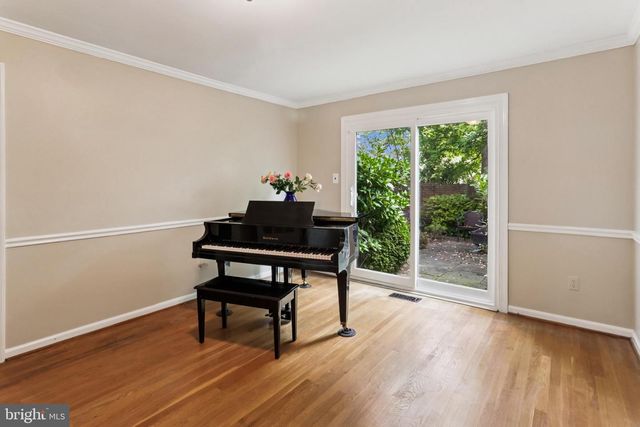 10233 GAINSBOROUGH, Potomac, MD 20854