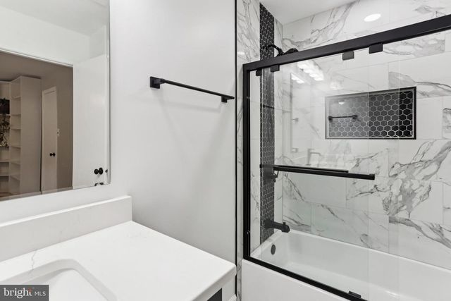 10233 GAINSBOROUGH, Potomac, MD 20854