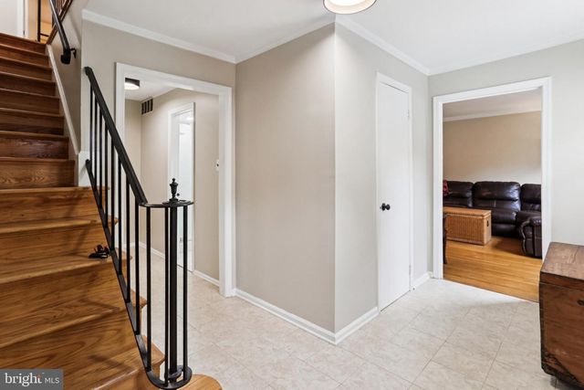 10233 GAINSBOROUGH, Potomac, MD 20854