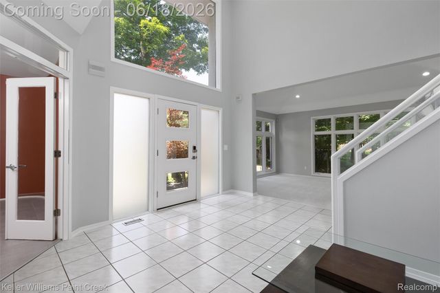 25626 Gina Court, Novi, MI 48374