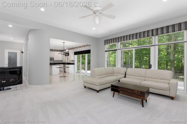 25626 Gina Court, Novi, MI 48374