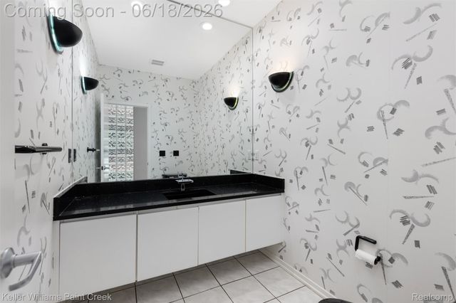 25626 Gina Court, Novi, MI 48374