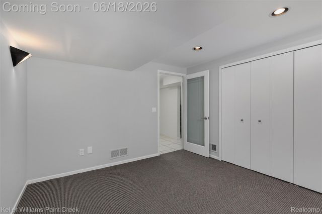 25626 Gina Court, Novi, MI 48374