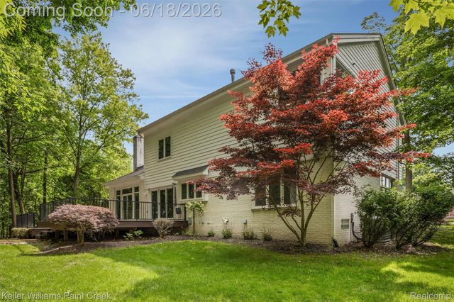 25626 Gina Court, Novi, MI 48374