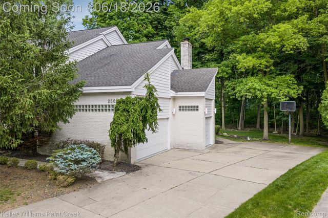 25626 Gina Court, Novi, MI 48374