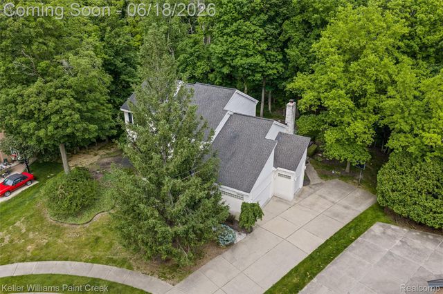 25626 Gina Court, Novi, MI 48374