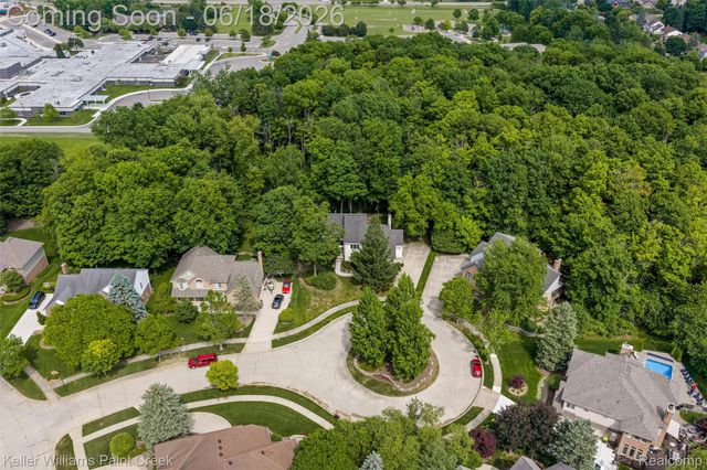 25626 Gina Court, Novi, MI 48374