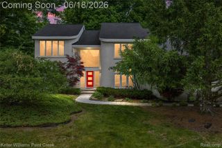 25626 Gina Court, Novi, MI 48374