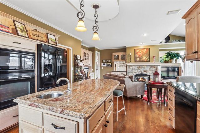 12827 Noland Street, Overland Park, KS 66213