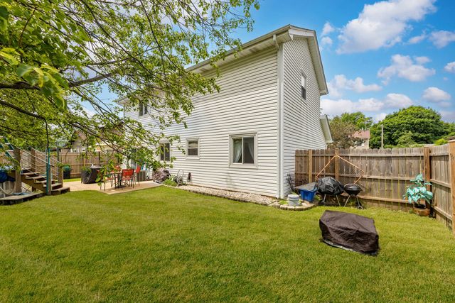 970 CAMDEN Lane, Aurora, IL 60504