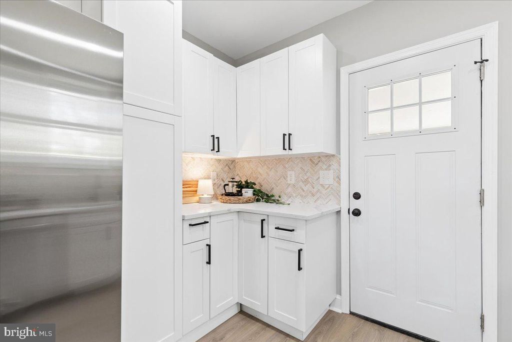 Image 18 of property listing at 1315 LAKESIDE AVE, Baltimore, MD 21218