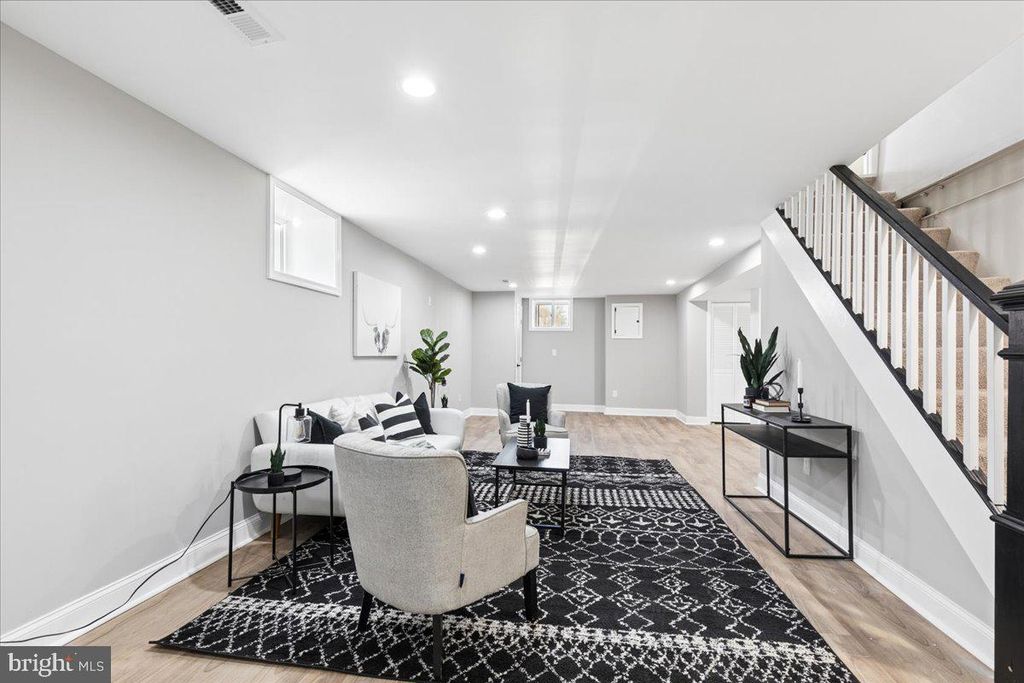 Image 31 of property listing at 1315 LAKESIDE AVE, Baltimore, MD 21218