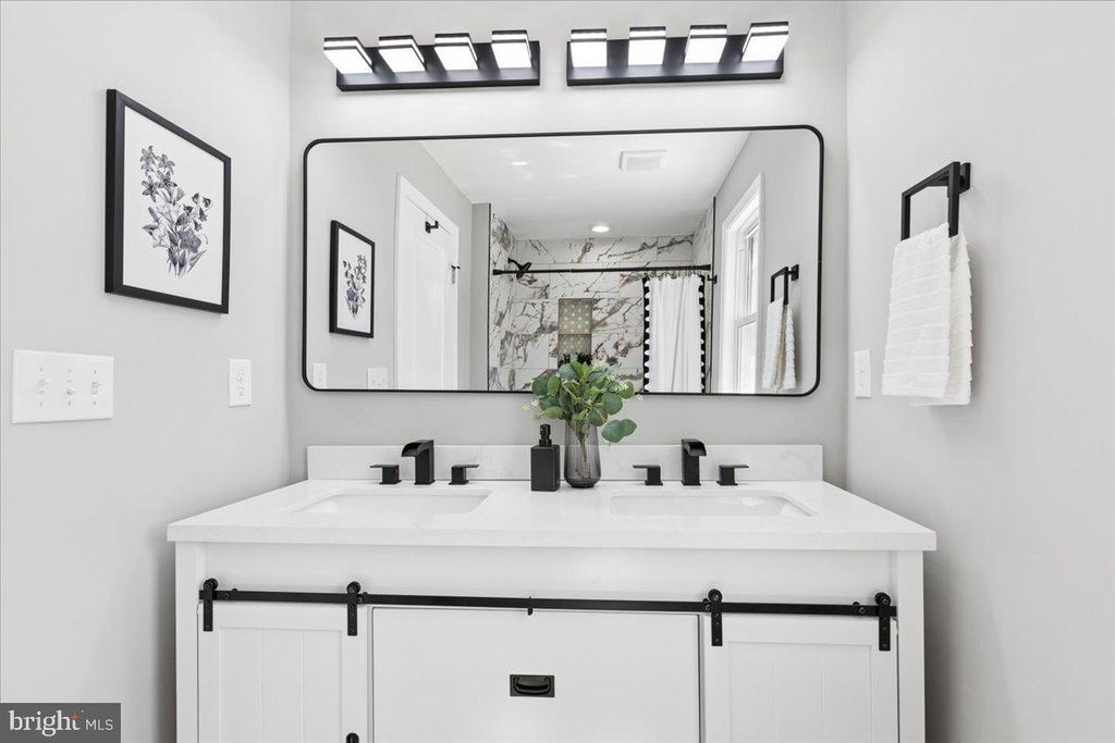 Image 47 of property listing at 1315 LAKESIDE AVE, Baltimore, MD 21218