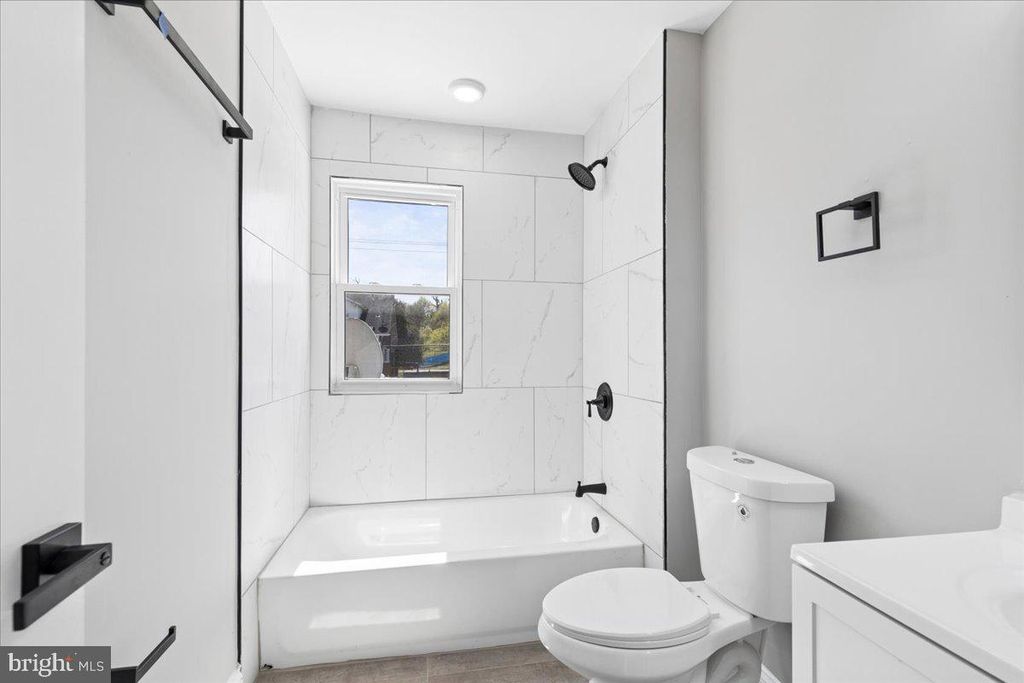 Image 50 of property listing at 1315 LAKESIDE AVE, Baltimore, MD 21218