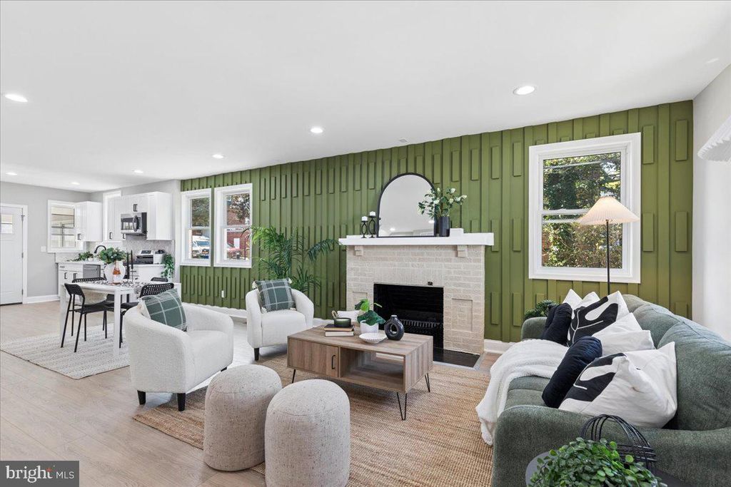 Image 8 of property listing at 1315 LAKESIDE AVE, Baltimore, MD 21218