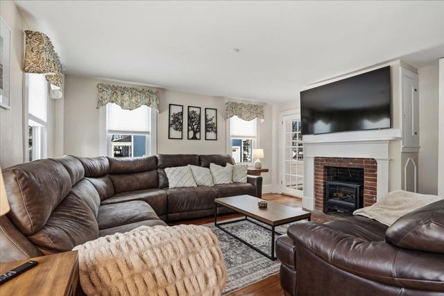 11 Myrtle Street, Milford, NH 03055