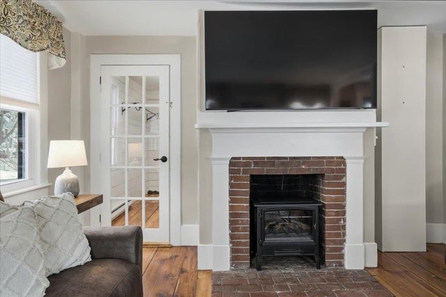 11 Myrtle Street, Milford, NH 03055