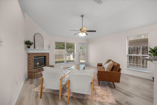 10601 Aransas Drive, Fort Worth, TX 76131