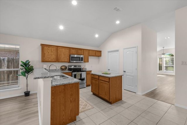 10601 Aransas Drive, Fort Worth, TX 76131