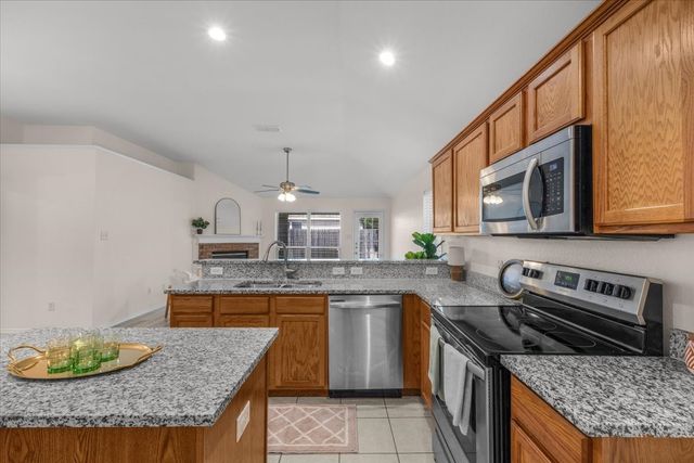 10601 Aransas Drive, Fort Worth, TX 76131