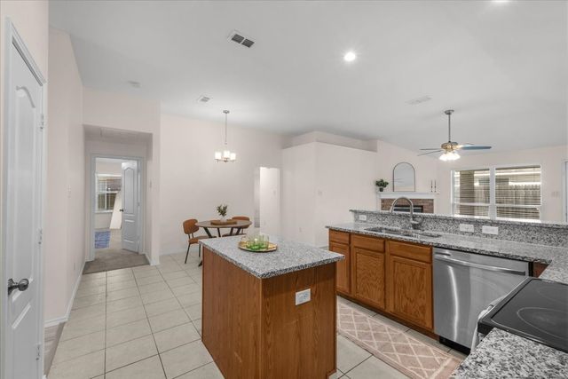 10601 Aransas Drive, Fort Worth, TX 76131