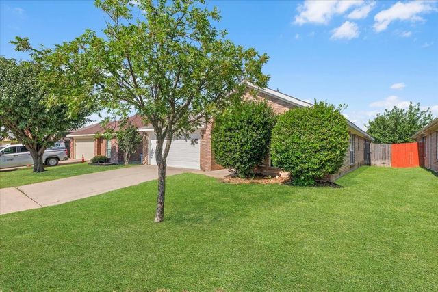 10601 Aransas Drive, Fort Worth, TX 76131