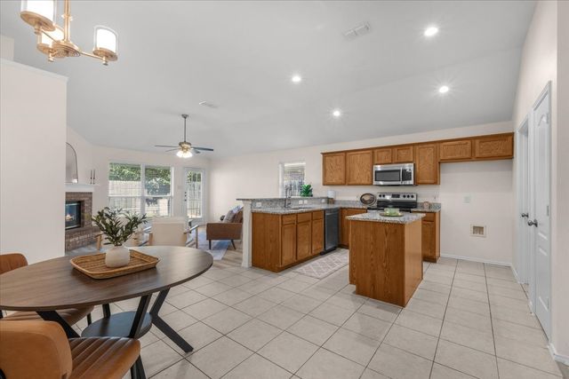 10601 Aransas Drive, Fort Worth, TX 76131