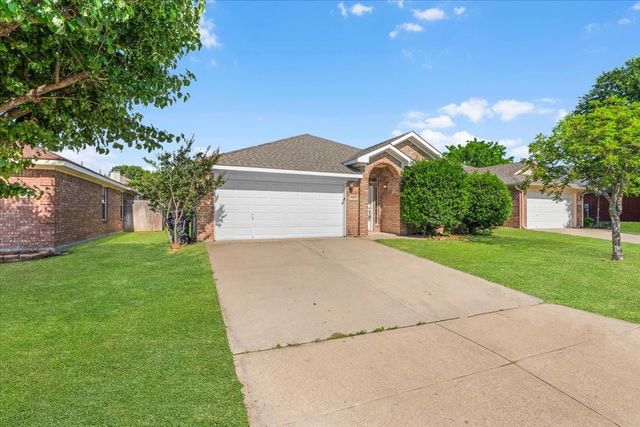 10601 Aransas Drive, Fort Worth, TX 76131