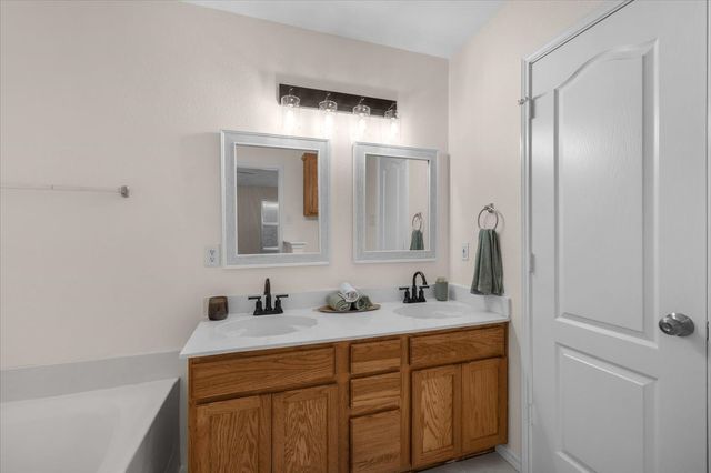 10601 Aransas Drive, Fort Worth, TX 76131