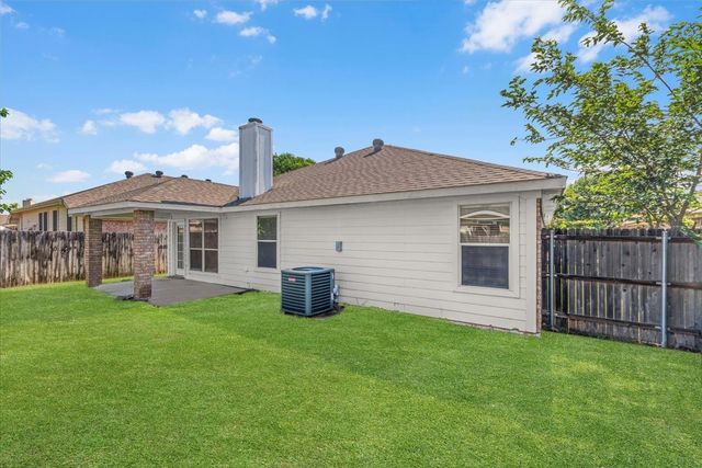10601 Aransas Drive, Fort Worth, TX 76131