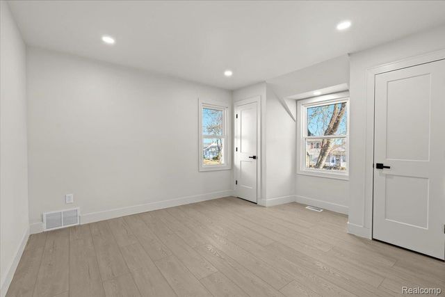 26059 Brush Street, Madison Heights, MI 48071