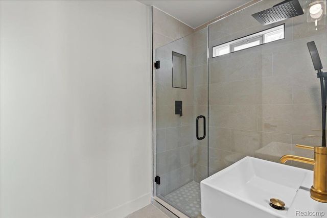 26059 Brush Street, Madison Heights, MI 48071