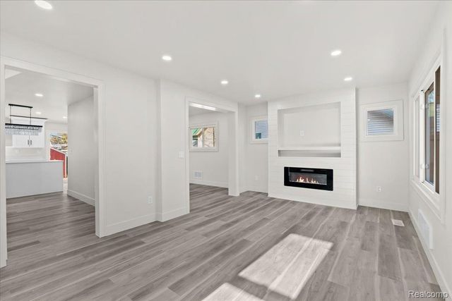 26059 Brush Street, Madison Heights, MI 48071