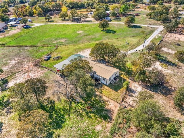 312 Private Road 3760, Springtown, TX 76082