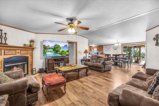 312 Private Road 3760, Springtown, TX 76082