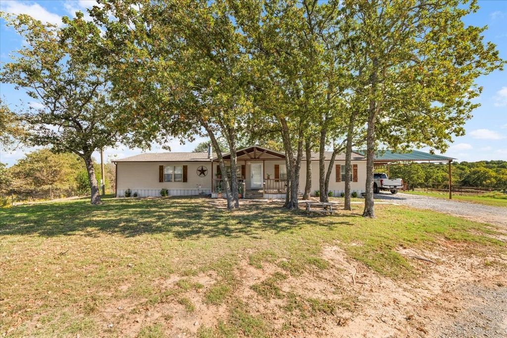 312 Private Road 3760, Springtown, TX 76082