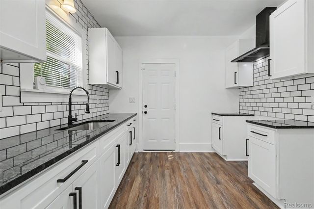 15357 Rutherford Street, Detroit, MI 48227