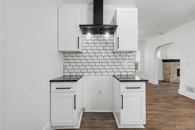 15357 Rutherford Street, Detroit, MI 48227