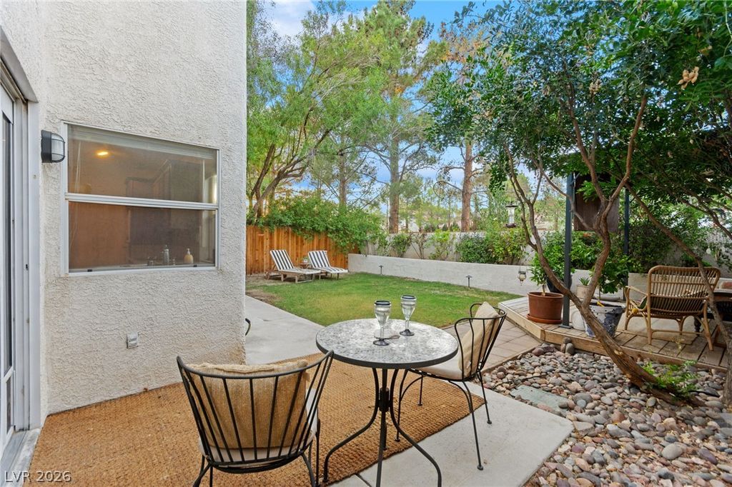 1821 Derbyshire Drive, Las Vegas, NV 89117 — photo 5