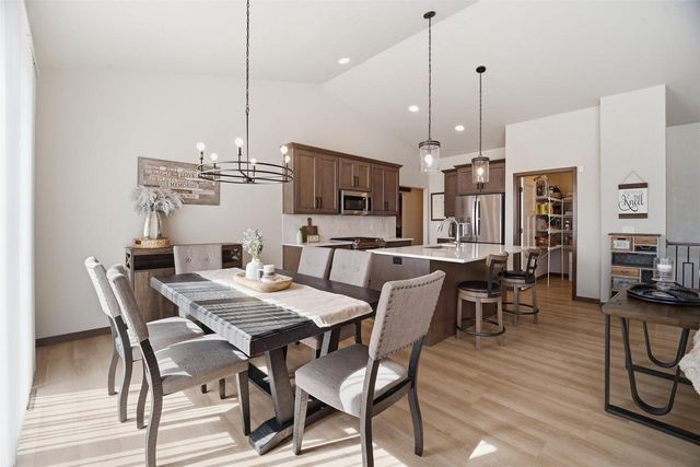 2875 E TURQUOISE LANE, Appleton, WI 54913