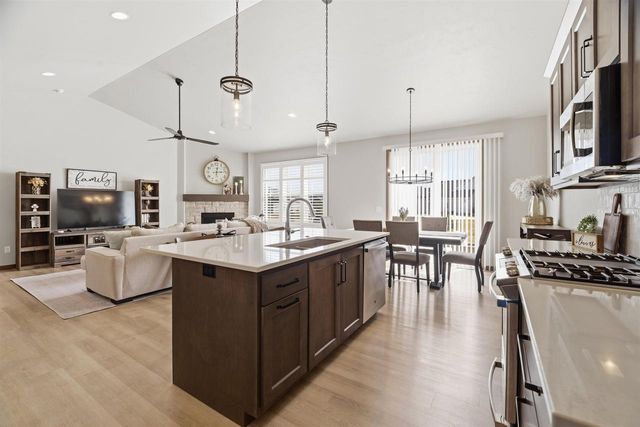 2875 E TURQUOISE LANE, Appleton, WI 54913