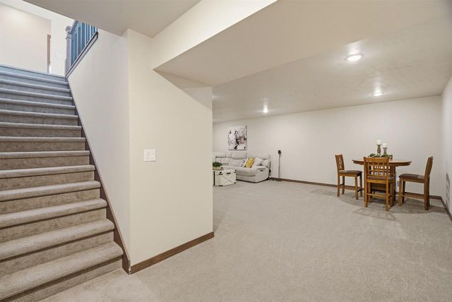 2875 E TURQUOISE LANE, Appleton, WI 54913