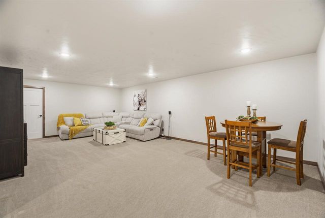 2875 E TURQUOISE LANE, Appleton, WI 54913