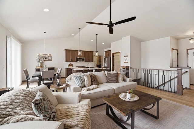 2875 E TURQUOISE LANE, Appleton, WI 54913