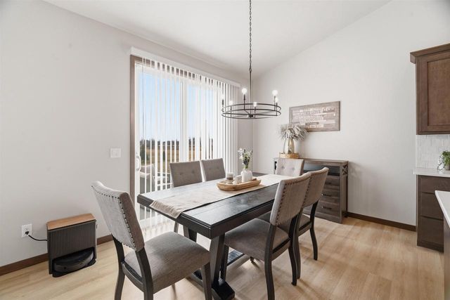 2875 E TURQUOISE LANE, Appleton, WI 54913