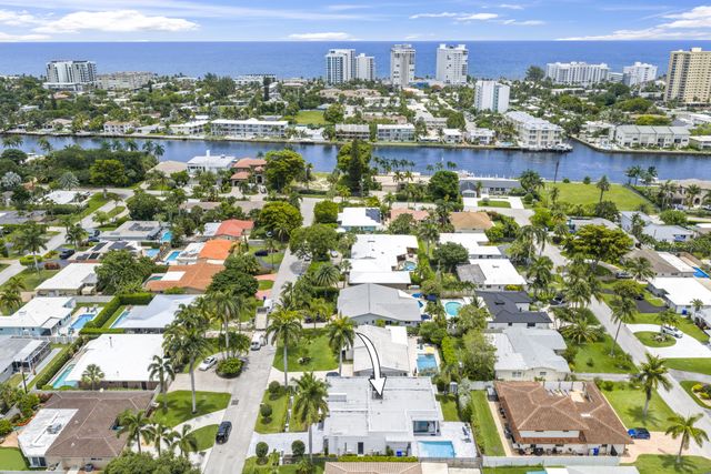 2620 SE 6th Street, Pompano Beach, FL 33062