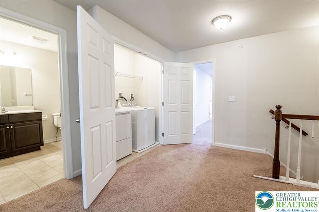 1434 Black Forest Drive, South Whitehall Twp, PA 18104