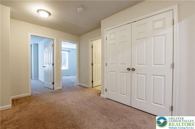 1434 Black Forest Drive, South Whitehall Twp, PA 18104