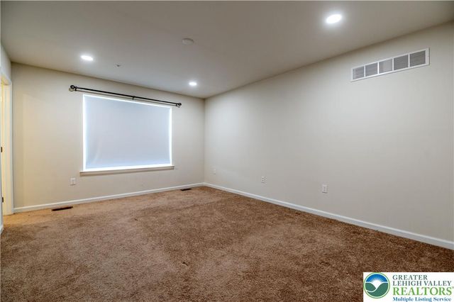 1434 Black Forest Drive, South Whitehall Twp, PA 18104